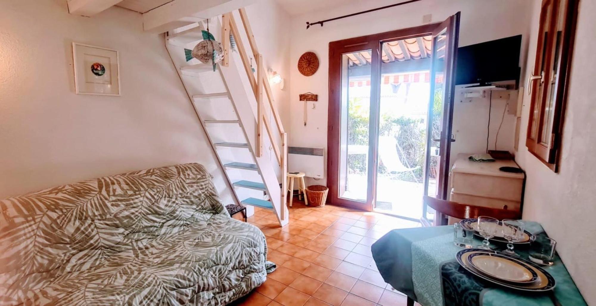 Cosy Studio Just A Stone'S Throw From The Beach Apartment Sainte-Maxime Exterior photo